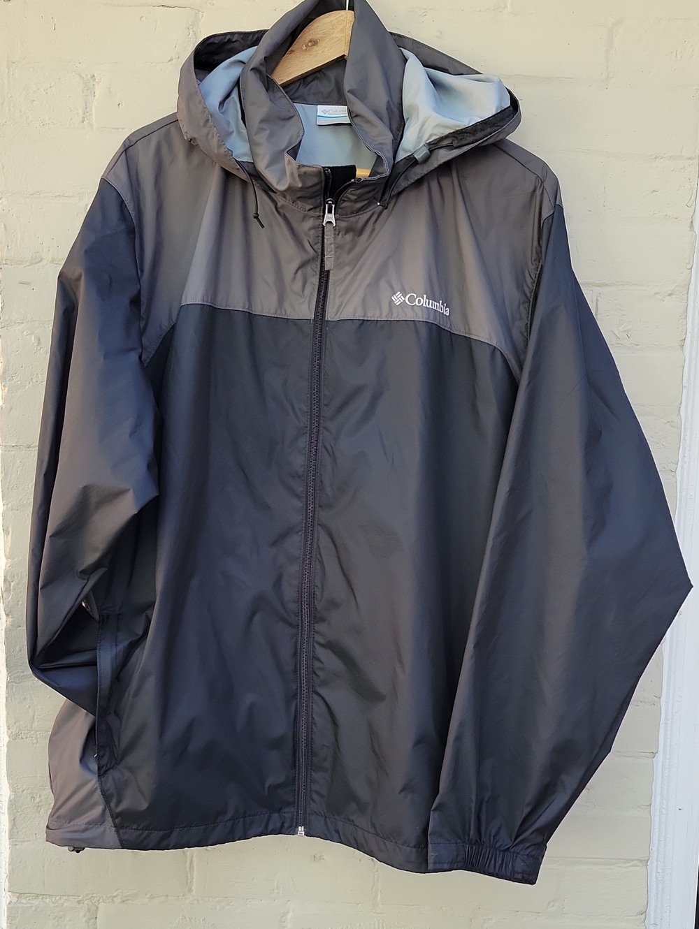 Columbia Nylon Shell Hood Roll Up In Collar Drawstring Bottom Velcro Cuffs XL